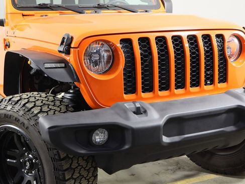 Used 2020 Jeep Gladiator Sport w/ Trailer Tow Package image 36