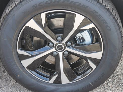 New 2026 Volvo XC60 B5 Core image 12