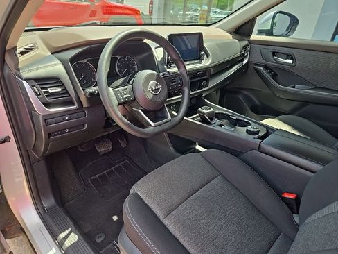 Used 2023 Nissan Rogue SV AWD/4WD image 34