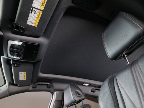 Used 2025 Acura MDX Type S AWD/4WD image 25