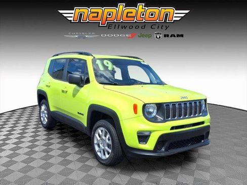 Certified 2019 Jeep Renegade Sport w/ Sport Appearance Group AWD/4WD image 1