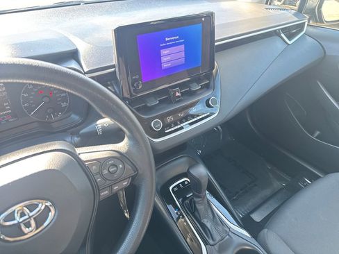Used 2025 Toyota Corolla LE image 20
