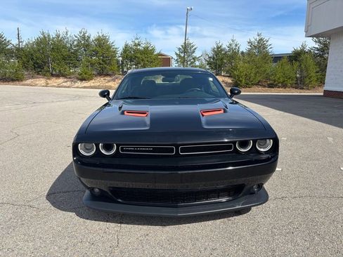 Used 2018 Dodge Challenger R/T Scat Pack RWD image 5