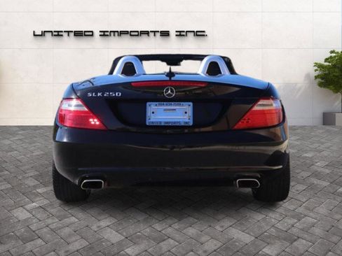Used 2013 Mercedes-Benz SLK 250 image 7