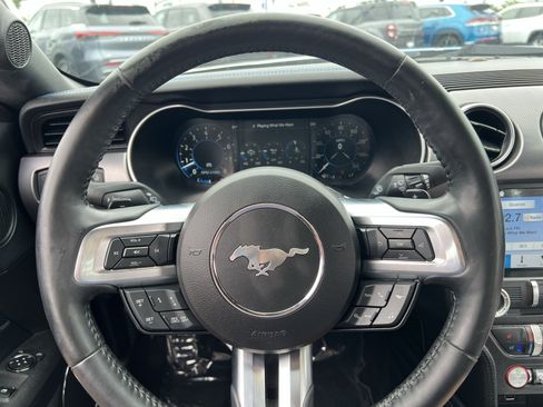 Used 2018 Ford Mustang GT Premium w/ Equipment Group 401A RWD image 16