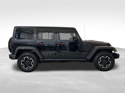 Used 2017 Jeep Wrangler Unlimited Rubicon AWD/4WD image 7