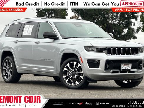 Used 2023 Jeep Grand Cherokee L Overland RWD image 1