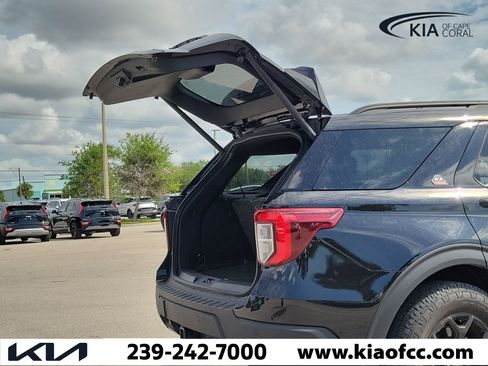 Used 2022 Ford Explorer Timberline w/ Timberline Technology Package AWD/4WD image 10