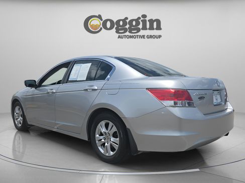 Used 2009 Honda Accord LX-P image 3
