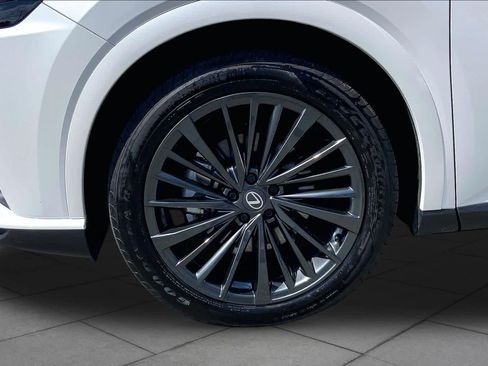 Certified 2026 Lexus RX 350h w/ Convenience Package AWD/4WD image 11