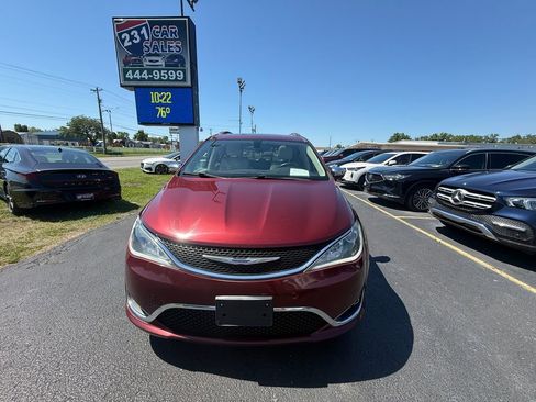 Used 2019 Chrysler Pacifica Limited FWD image 9