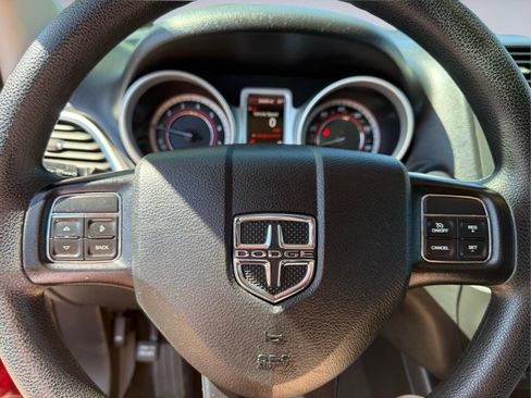 Used 2019 Dodge Journey SE w/ Blacktop Package FWD image 23