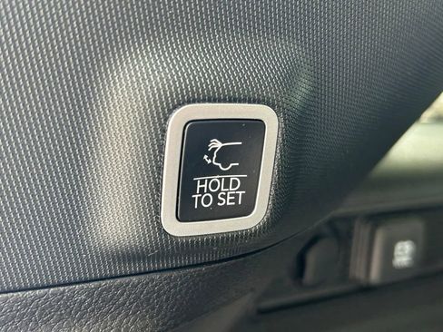 Certified 2024 Jeep Grand Cherokee Altitude image 45