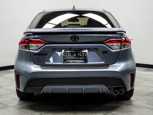 Used 2022 Toyota Corolla SE image 9