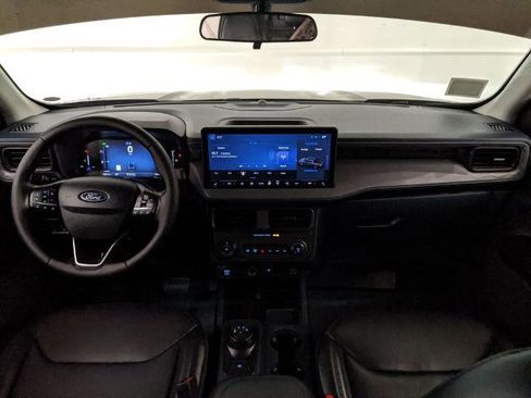 Certified 2025 Ford Maverick Lariat w/ Black Appearance Package image 8