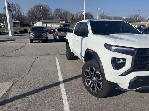 Used 2024 GMC Canyon AT4 w/ AT4 Premium Package image 6