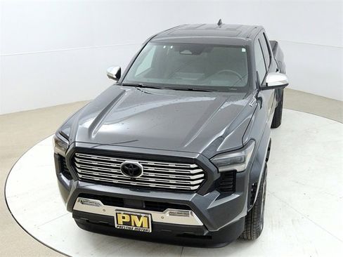 Used 2025 Toyota Tacoma Limited image 14