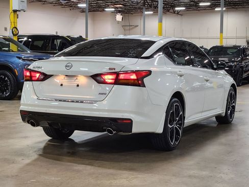 Used 2023 Nissan Altima 2.5 SR AWD/4WD image 8
