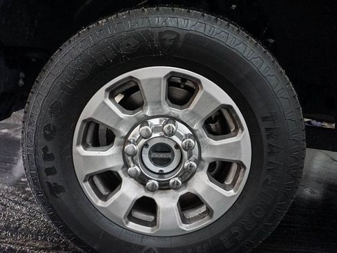 Used 2024 Ford F250 XLT image 5