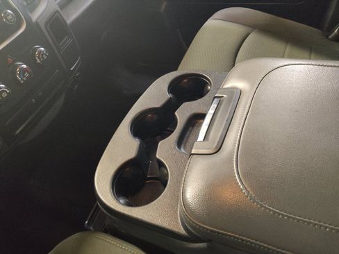 Used 2014 RAM 1500 Express RWD image 26