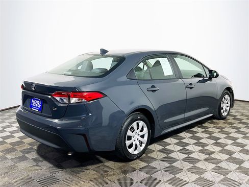Used 2025 Toyota Corolla LE image 8
