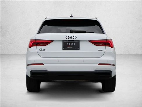 Used 2023 Audi Q3 2.0T Premium w/ Convenience Package AWD/4WD image 8