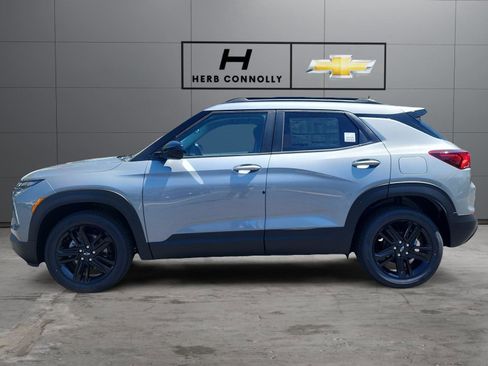 New 2026 Chevrolet TrailBlazer LT AWD/4WD image 2