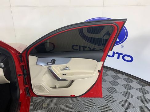 Used 2019 Mercedes-Benz A 220 image 37