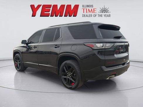 Used 2021 Chevrolet Traverse Premier w/ Redline Edition image 4