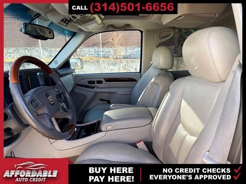 Used 2005 Cadillac Escalade ESV Base image 10