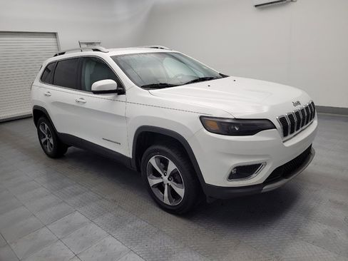 Used 2019 Jeep Cherokee Limited FWD image 11