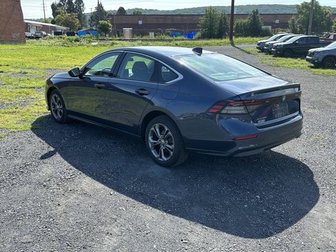 Certified 2023 Honda Accord EX image 6