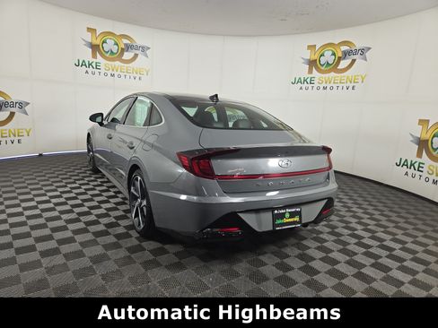 Used 2023 Hyundai Sonata SEL Plus w/ Preferred Accessory Package FWD image 6