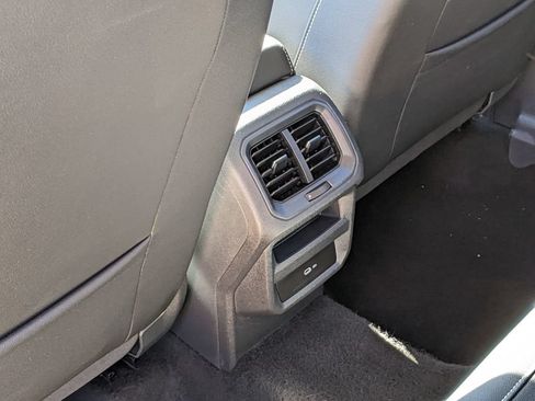 Certified 2023 Volkswagen Taos SE AWD/4WD image 23