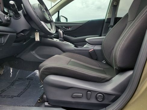 Used 2025 Subaru Outback Premium w/ Popular Package #1A AWD/4WD image 16