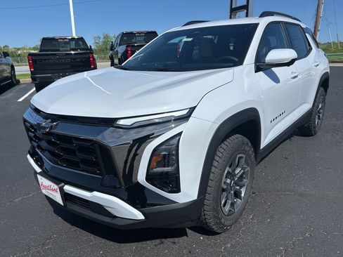New 2026 Chevrolet Equinox ACTIV FWD image 9