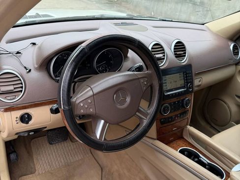 Used 2007 Mercedes-Benz GL 450 GL 450 Sport Utility 4D image 8