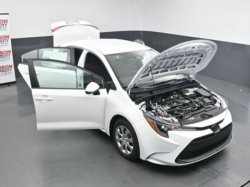 New 2026 Toyota Corolla LE FWD image 35