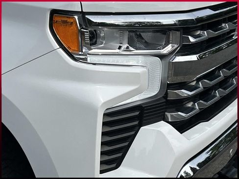 Used 2024 Chevrolet Silverado 1500 LTZ w/ LTZ Premium Package AWD/4WD image 10