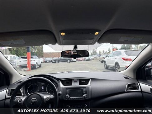 Used 2018 Nissan Sentra S image 12