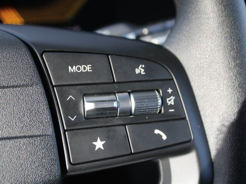 New 2025 Kia K4 LX image 27