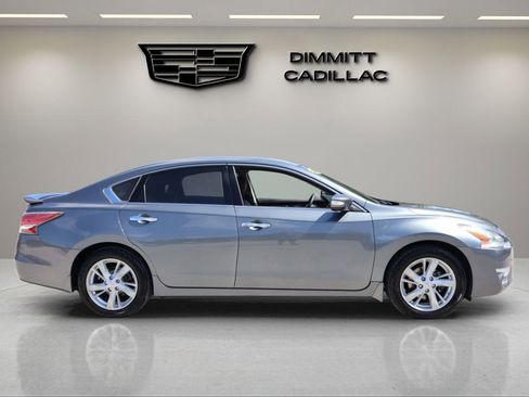 Used 2015 Nissan Altima 2.5 SL w/ Technology Package FWD image 6