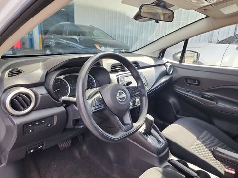 Used 2023 Nissan Versa S FWD image 15
