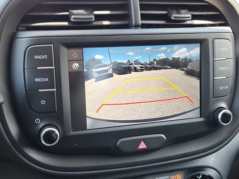 Used 2025 Kia Soul LX FWD image 25