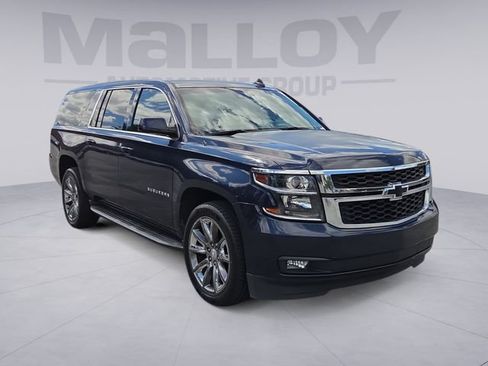 Used 2017 Chevrolet Suburban LT AWD/4WD image 7