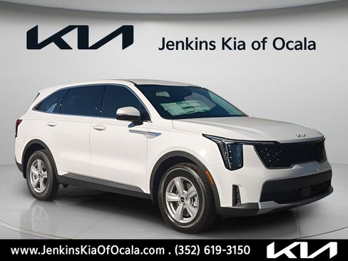 New 2026 Kia Sorento LX FWD image 1