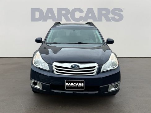 Used 2012 Subaru Outback 2.5i Premium AWD/4WD image 2