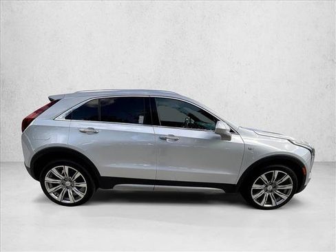 Used 2019 Cadillac XT4 Premium Luxury w/ Driver Awareness Package FWD image 5