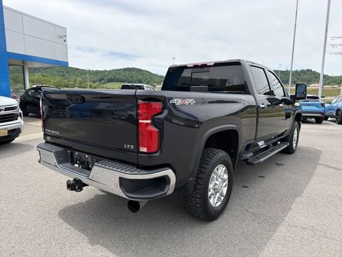 Used 2024 Chevrolet Silverado 2500 LTZ w/ LTZ Plus Package AWD/4WD image 4