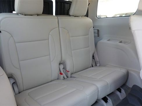 Used 2022 GMC Acadia Denali w/ Denali Ultimate Package image 23